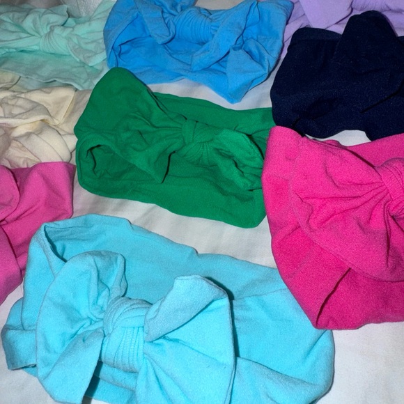 New ❤️ 10 pc lot Bow headbands baby toddler
Girl stretch bows - Picture 7 of 9